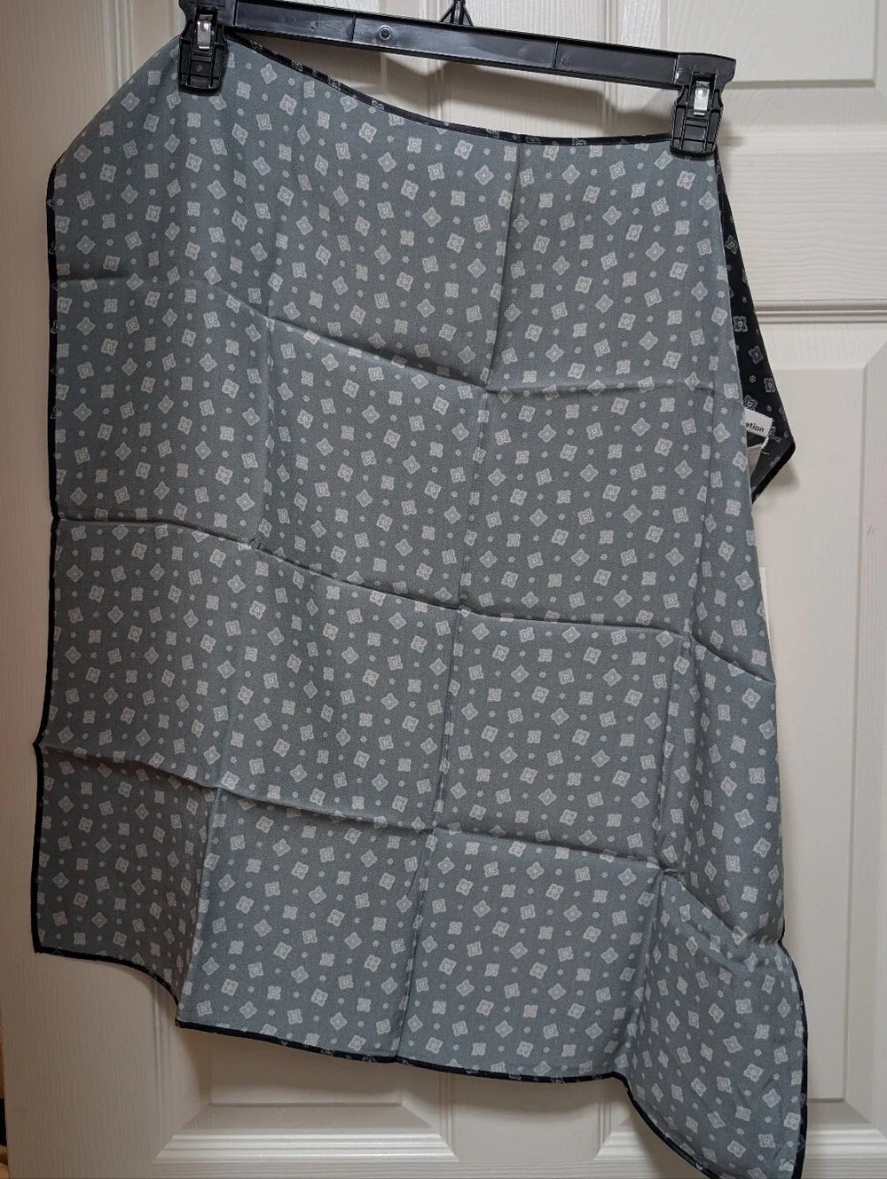 NWT Reformation Printed Silk Scarf Geometric Blue Windsor Square